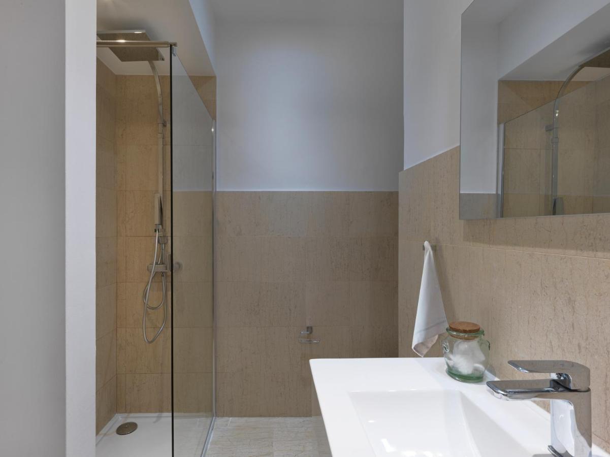 Newly Renovated Apartment In The Heart Of Athen Exterior foto
