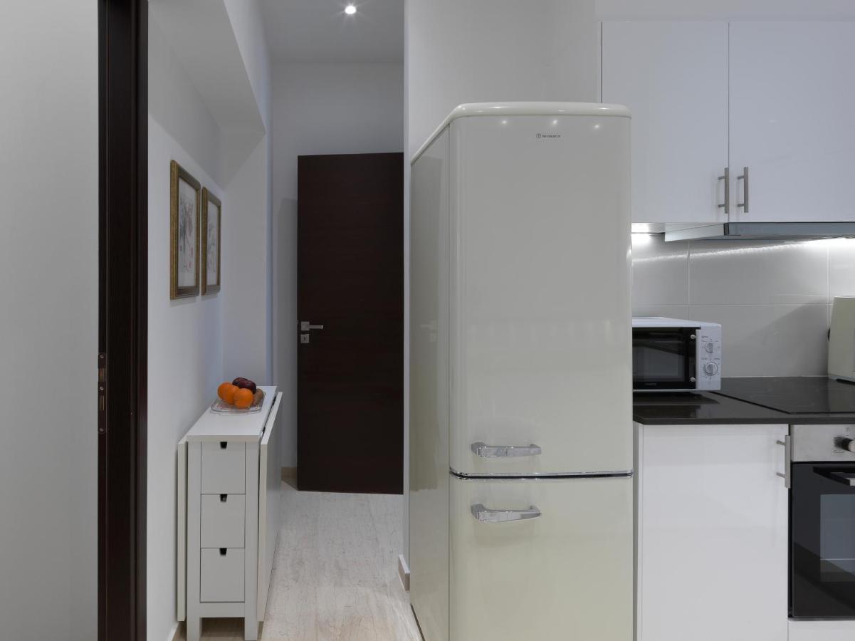 Newly Renovated Apartment In The Heart Of Athen Exterior foto