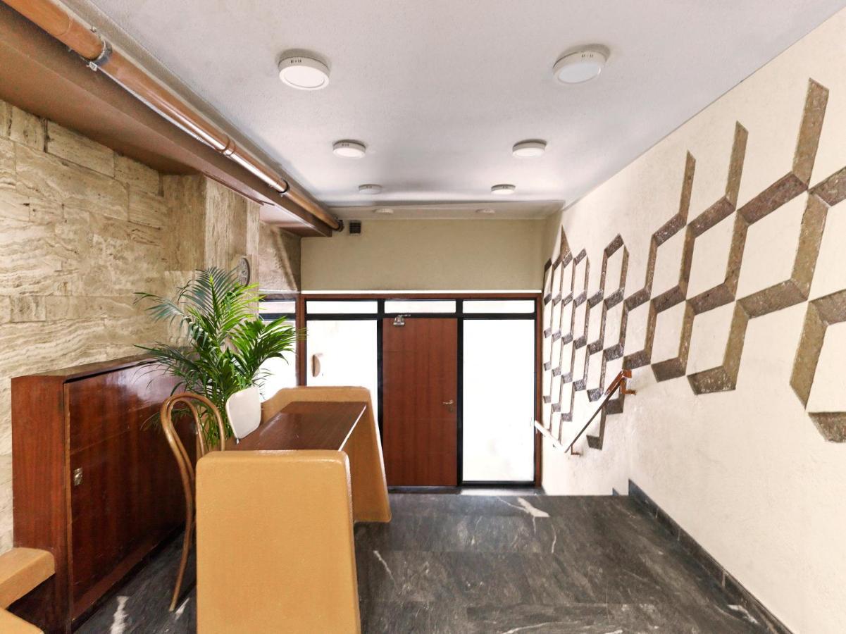 Newly Renovated Apartment In The Heart Of Athen Exterior foto